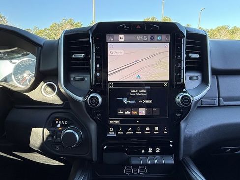 New 2026 RAM 1500 4x4 Crew Cab image 21