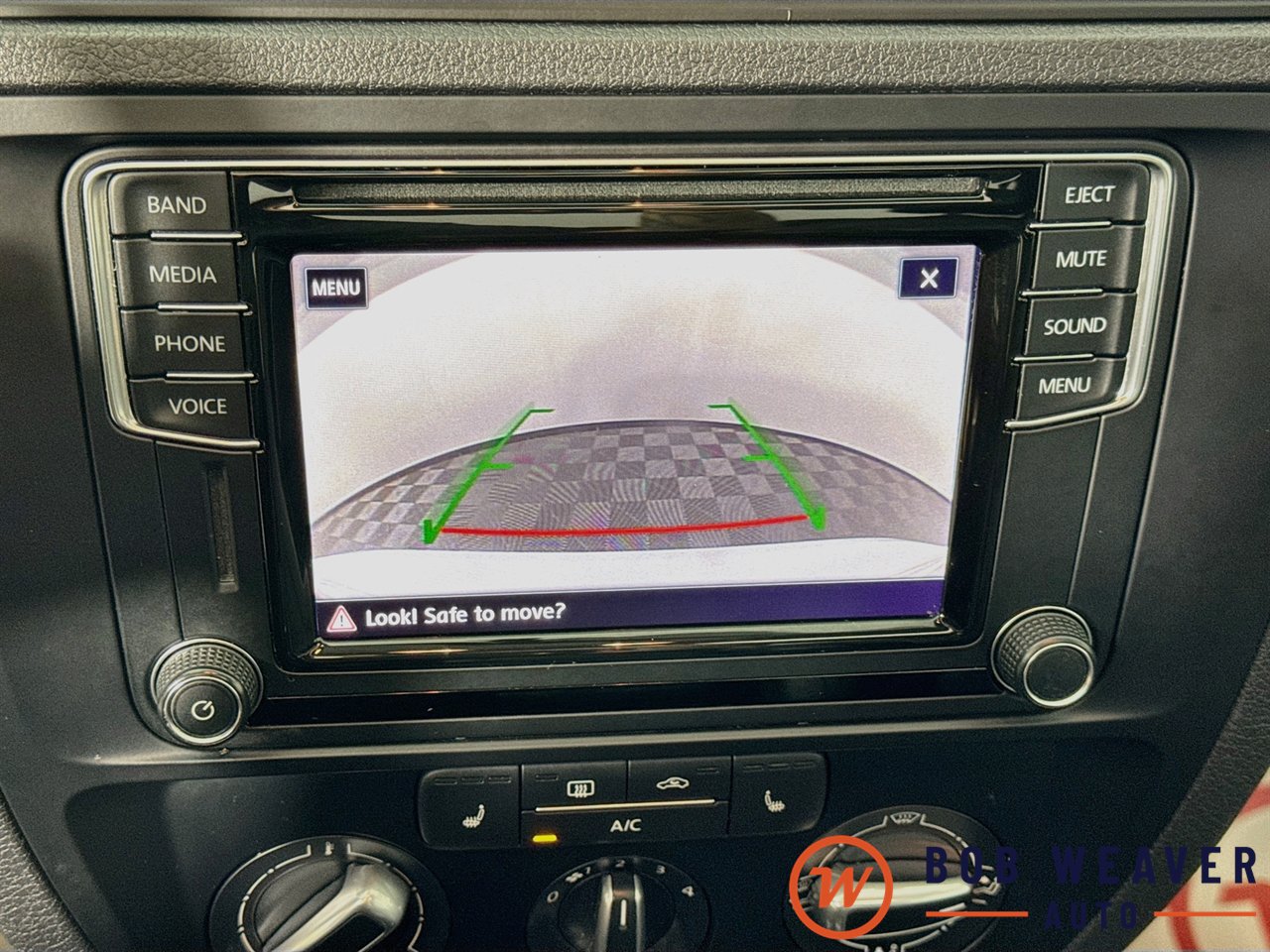 Used 2017 Volkswagen Jetta SE FWD image 17