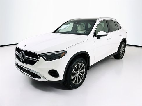 New 2026 Mercedes-Benz GLC 300 GLC 300 image 3