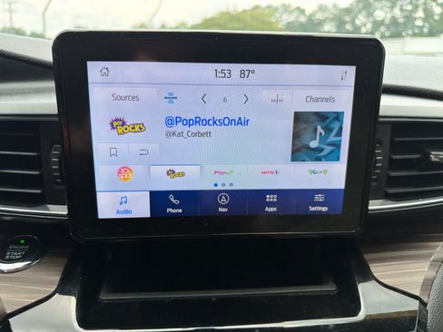 Used 2021 Ford Explorer Limited w/ Equipment Group 301A RWD image 22