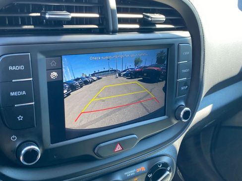 Used 2025 Kia Soul LX w/ LX Technology Package image 22