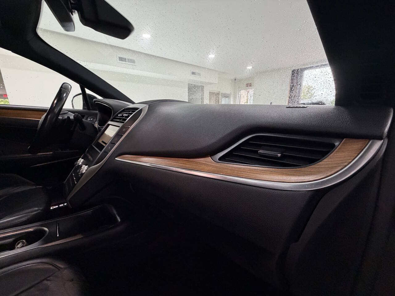 Used 2017 Lincoln MKC Reserve AWD/4WD image 19