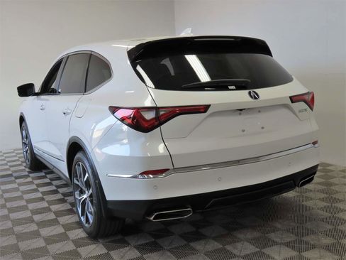 Used 2023 Acura MDX FWD w/ Technology Package image 3