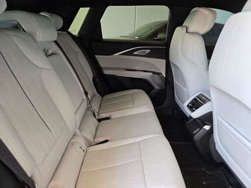 Certified 2024 Cadillac Lyriq Luxury AWD/4WD image 29