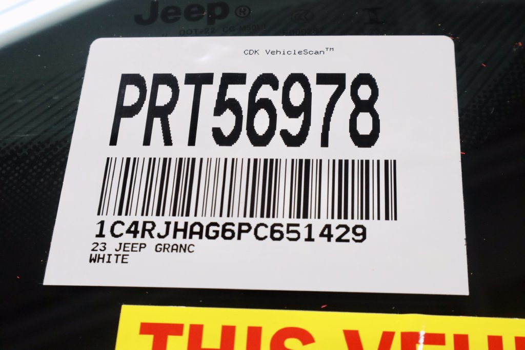 Used 2023 Jeep Grand Cherokee Altitude AWD/4WD image 35