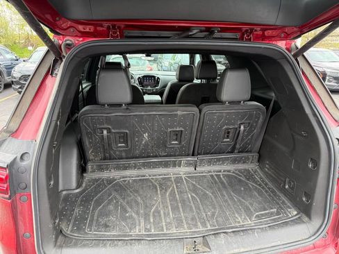 Used 2022 Chevrolet Traverse Premier w/ LPO, Floor Liner Package AWD/4WD image 4