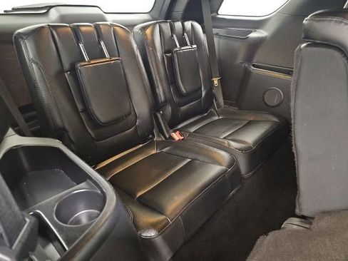 Used 2016 Ford Explorer XLT w/ Equipment Group 202A image 34