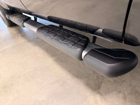 Used 2014 Toyota Tundra SR5 w/ SR5 Upgrade Package AWD/4WD image 9