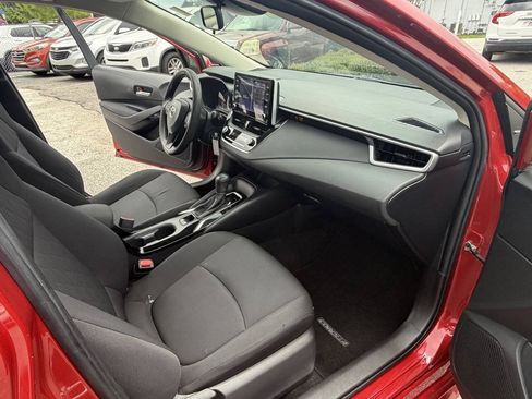 Used 2021 Toyota Corolla LE FWD image 13