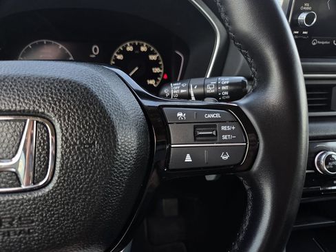Used 2023 Honda Pilot Touring image 25