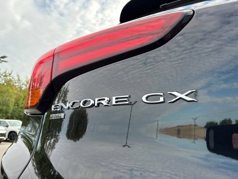 Used 2023 Buick Encore GX Select w/ Sport Touring Package AWD/4WD image 51