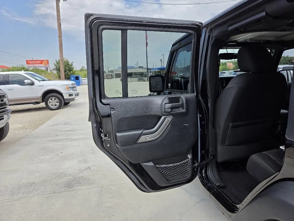 Used 2016 Jeep Wrangler Unlimited Sport w/ Quick Order Package 24S AWD/4WD image 14
