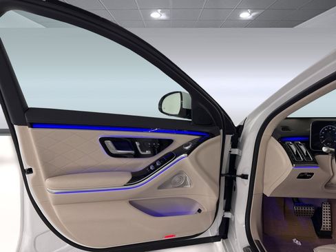New 2026 Mercedes-Benz S 500 4MATIC image 18