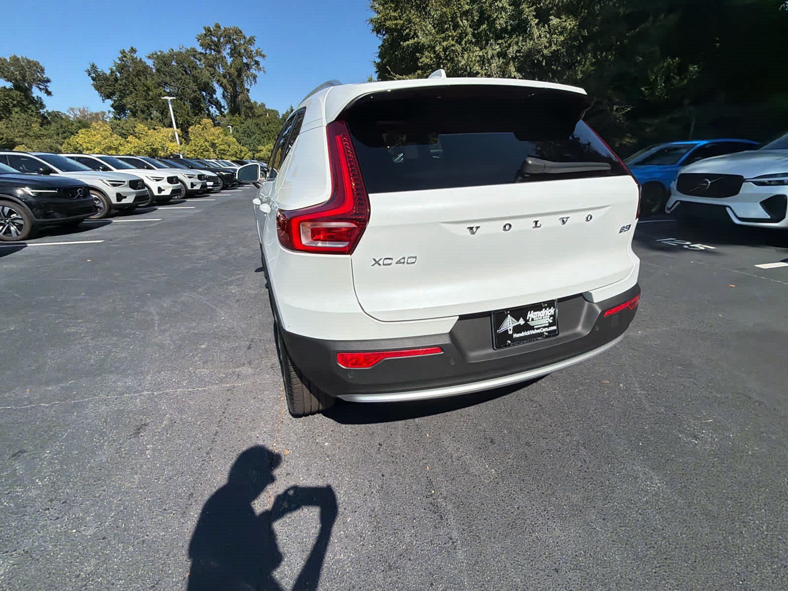 Used 2023 Volvo XC40 B5 Plus w/ Protection Package Premier AWD/4WD image 13