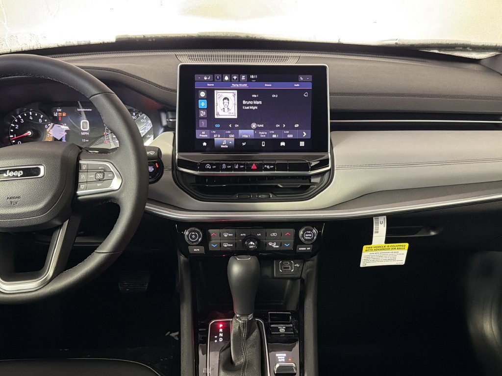 New 2025 Jeep Compass Limited AWD/4WD image 28