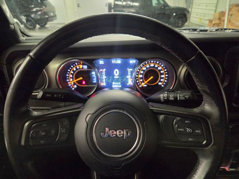 Used 2019 Jeep Wrangler Unlimited Sport S AWD/4WD image 17