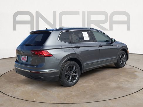 Certified 2022 Volkswagen Tiguan SE image 10