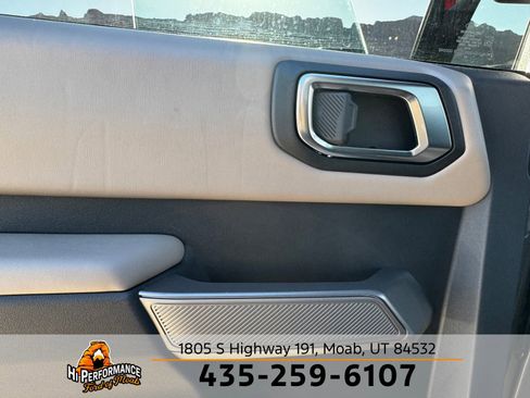 Used 2023 Ford Bronco Wildtrak image 45