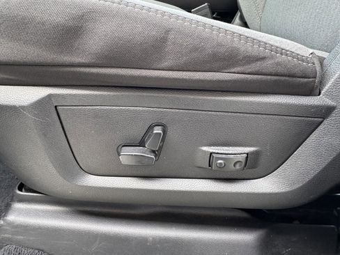 Used 2024 RAM 2500 Big Horn image 12