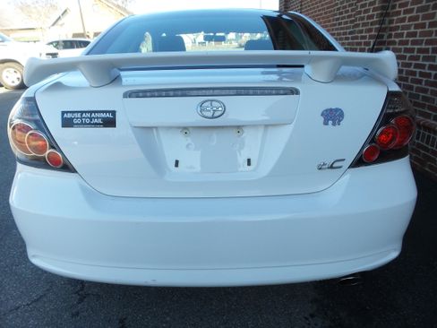 Used 2009 Scion tC image 14