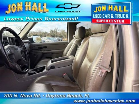 Used 2005 GMC Sierra 2500 SLT w/ Heavy-Duty Power Package image 16