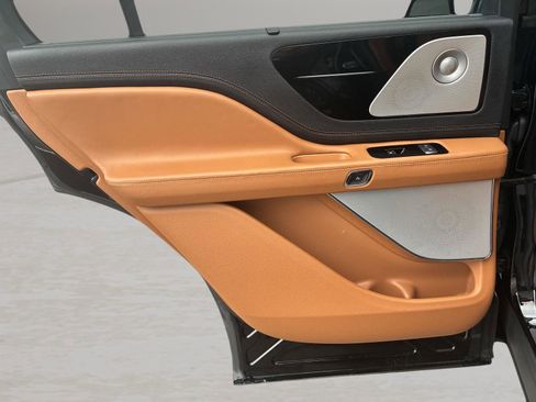 Used 2020 Lincoln Aviator Black Label w/ Dynamic Handling Package image 30