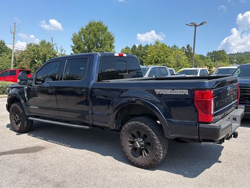 Used 2022 Ford F250 Lariat w/ Tremor Off-Road Package AWD/4WD image 2