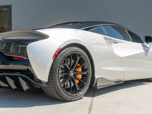 Used 2023 McLaren Artura RWD image 44