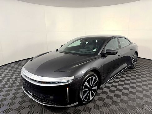 Used 2024 Lucid Air Touring AWD/4WD image 2