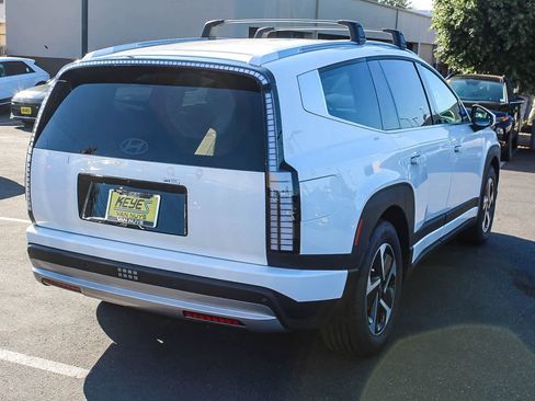 New 2026 Hyundai Ioniq 9 S image 4