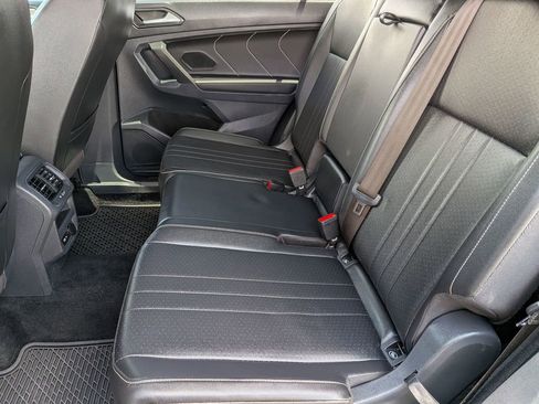 Used 2022 Volkswagen Tiguan SE R-Line FWD image 24