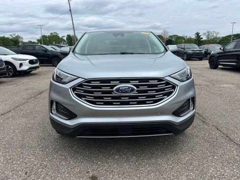 Certified 2024 Ford Edge Titanium AWD/4WD image 2