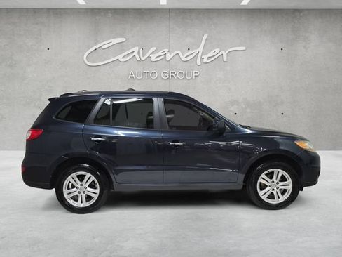 Used 2011 Hyundai Santa Fe Limited FWD image 17