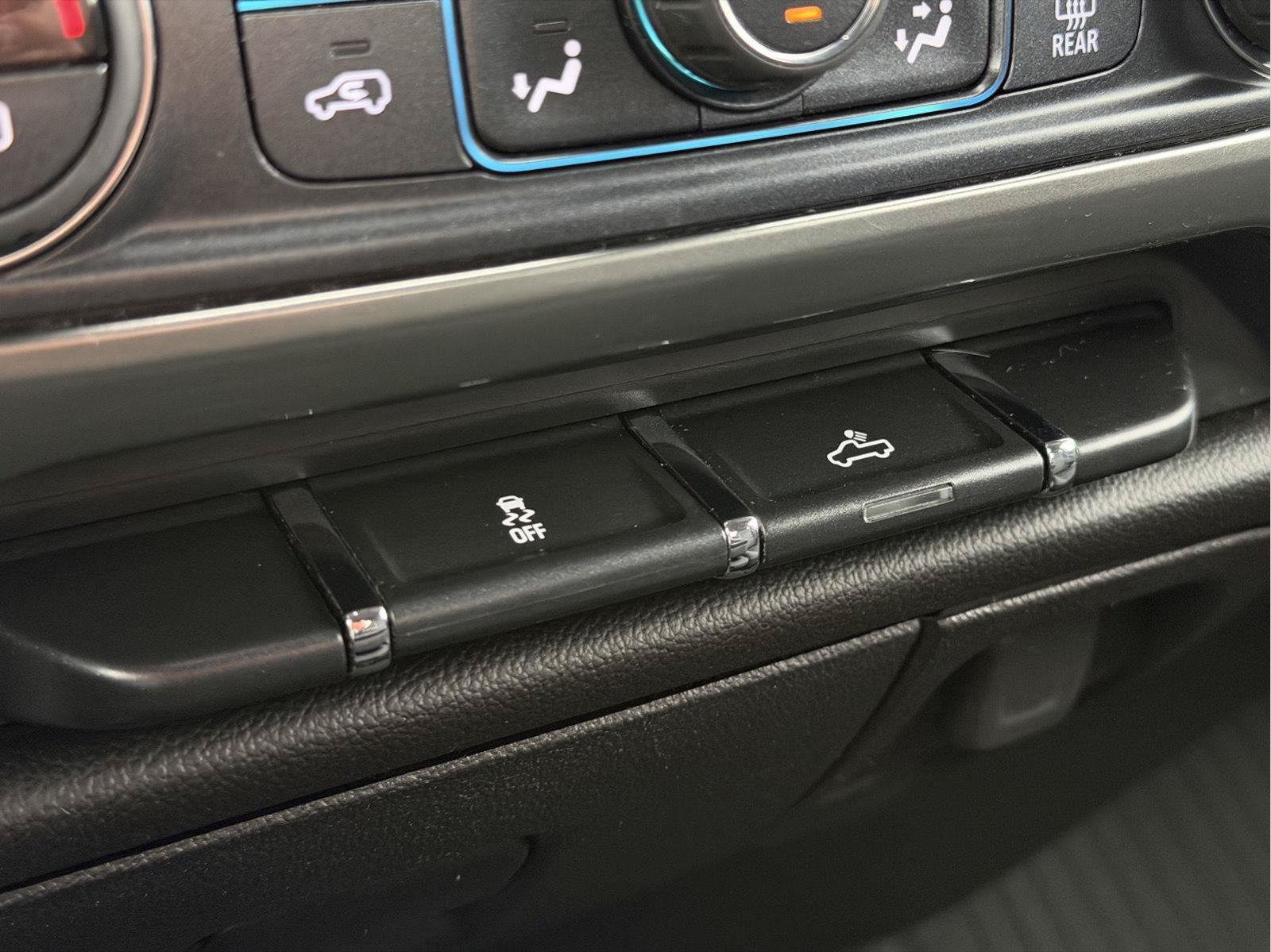 Used 2019 Chevrolet Silverado 1500 LT w/ All Star Edition AWD/4WD image 37