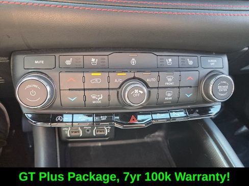 Used 2024 Dodge Durango GT RWD image 27