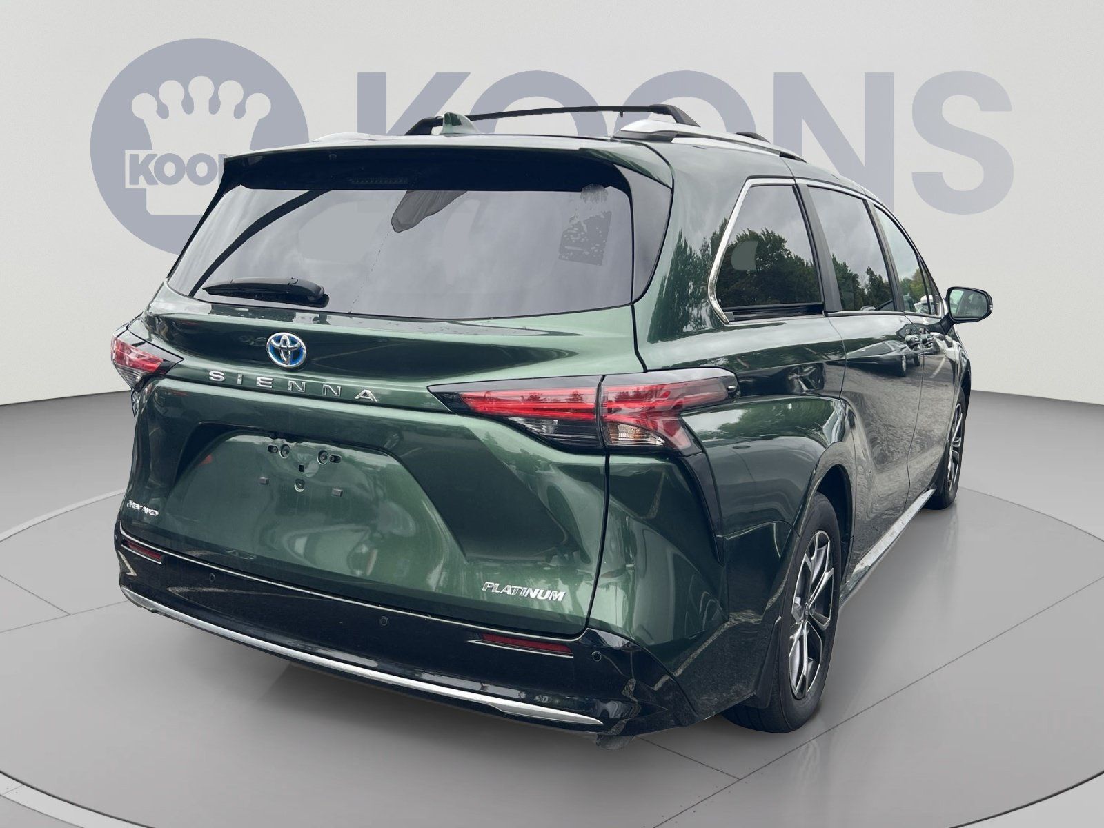 Used 2025 Toyota Sienna Platinum AWD/4WD image 5