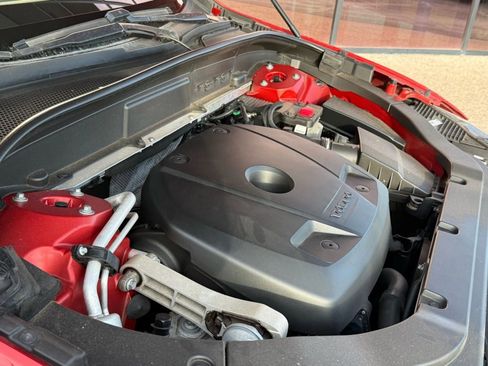 Used 2019 Volvo XC60 T5 Momentum w/ Advanced Package image 25