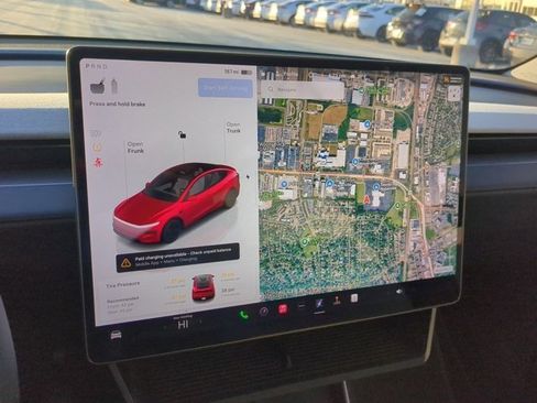 Used 2026 Tesla Model Y AWD image 11