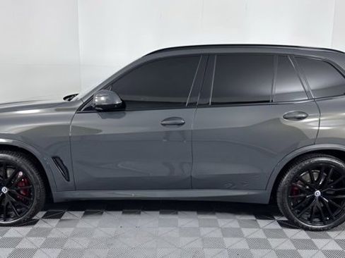 Used 2023 BMW X5 M50i w/ Executive Package image 5