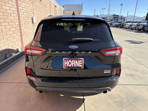 Used 2023 Ford Escape ST-Line AWD/4WD image 5