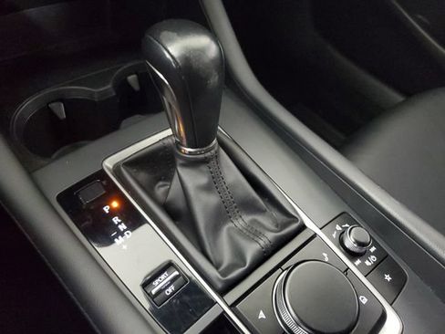 Used 2022 MAZDA MAZDA3 s FWD image 32