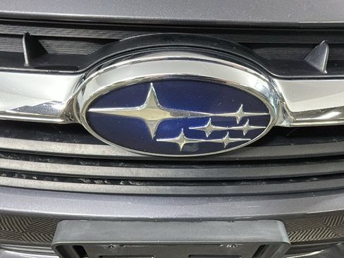 Used 2022 Subaru Legacy Premium AWD/4WD image 9