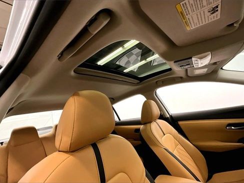 New 2025 Nissan Sentra SV w/ SV Premium Package image 33