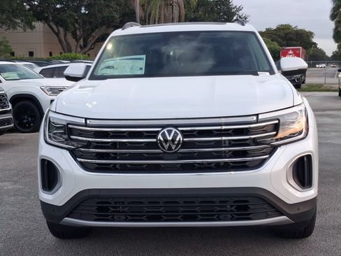 New 2026 Volkswagen Atlas SE FWD image 2