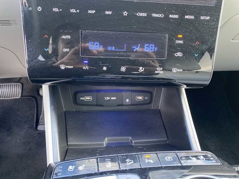 Certified 2024 Hyundai Tucson Limited image 18