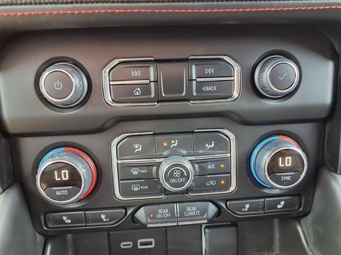 Used 2024 Chevrolet Tahoe RST w/ Luxury Package RWD image 20