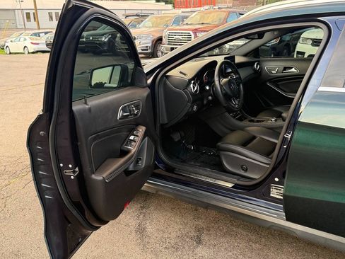 Used 2019 Mercedes-Benz GLA 250 image 14