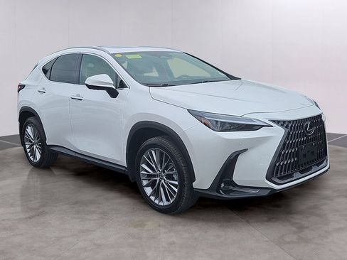 Used 2024 Lexus NX 350 AWD w/ Vision Package image 3