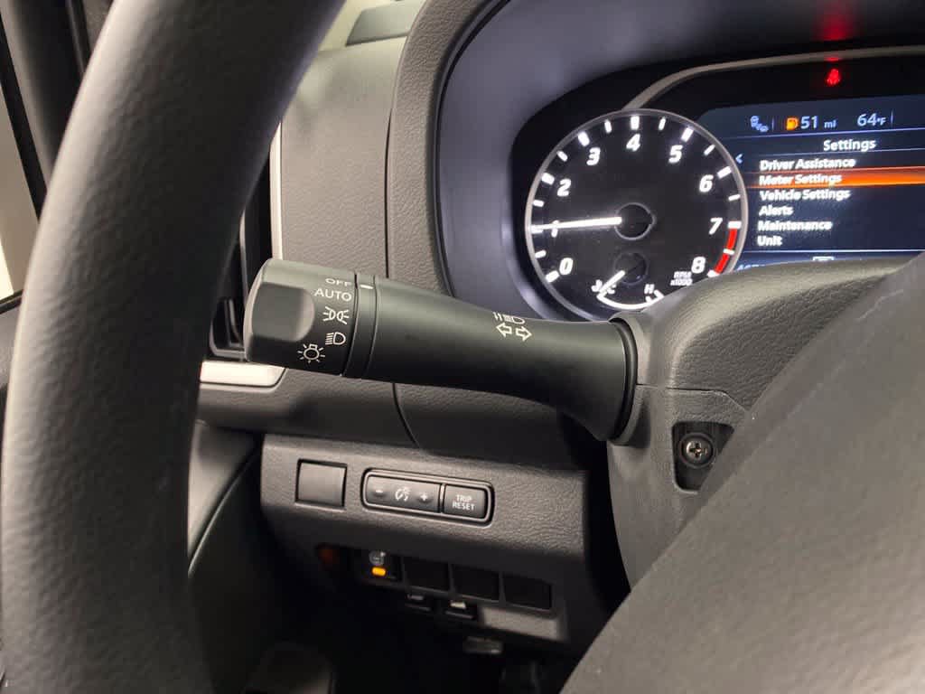 Used 2025 Nissan Frontier SV AWD/4WD image 22