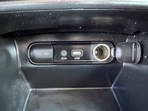 Used 2020 Kia Sorento AWD V6 image 34